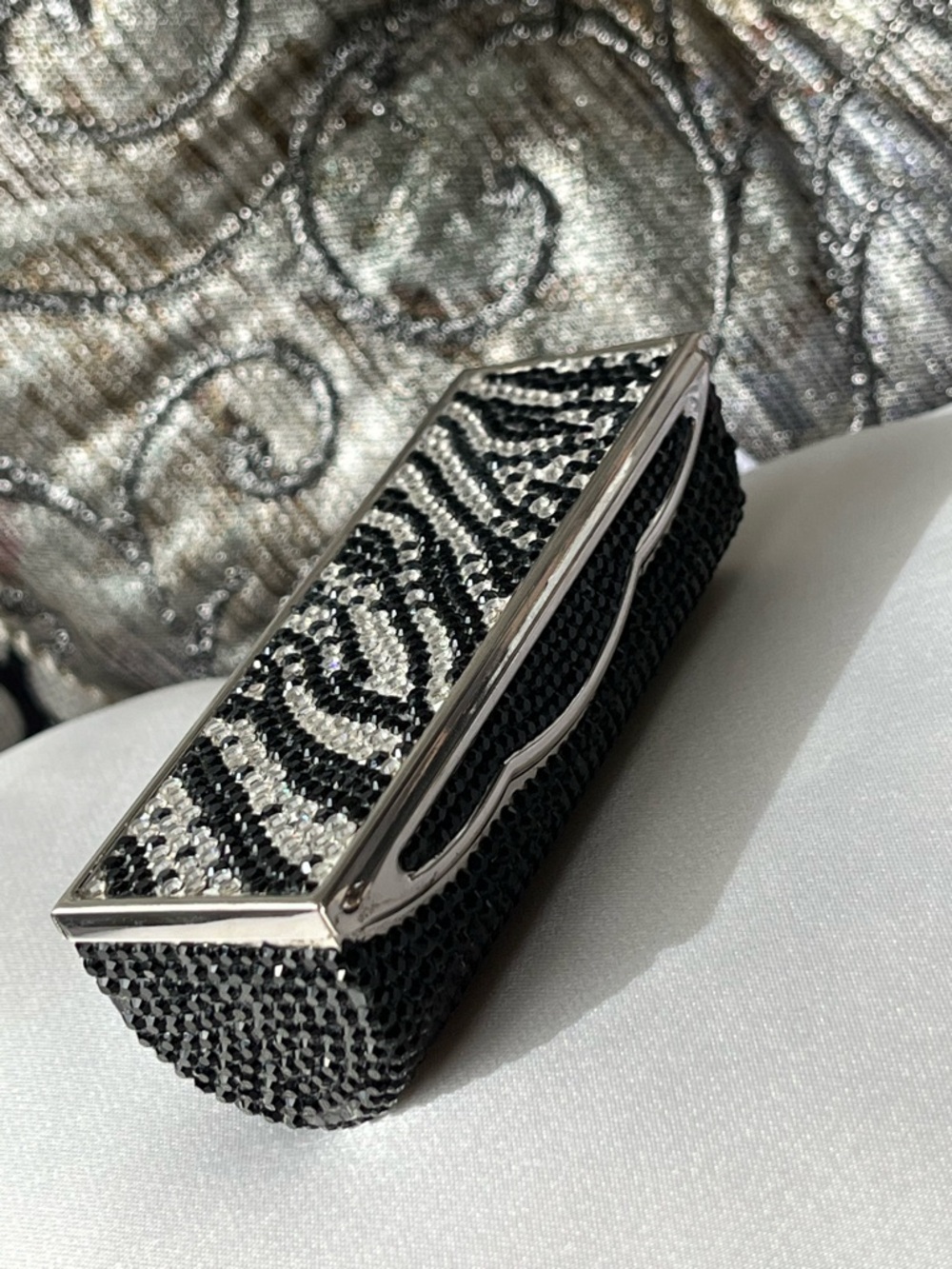 Judith Leiber🖤Black White 🤍Crystal Zebra 🦓 Print Lipstick Clutch Compact, EUC